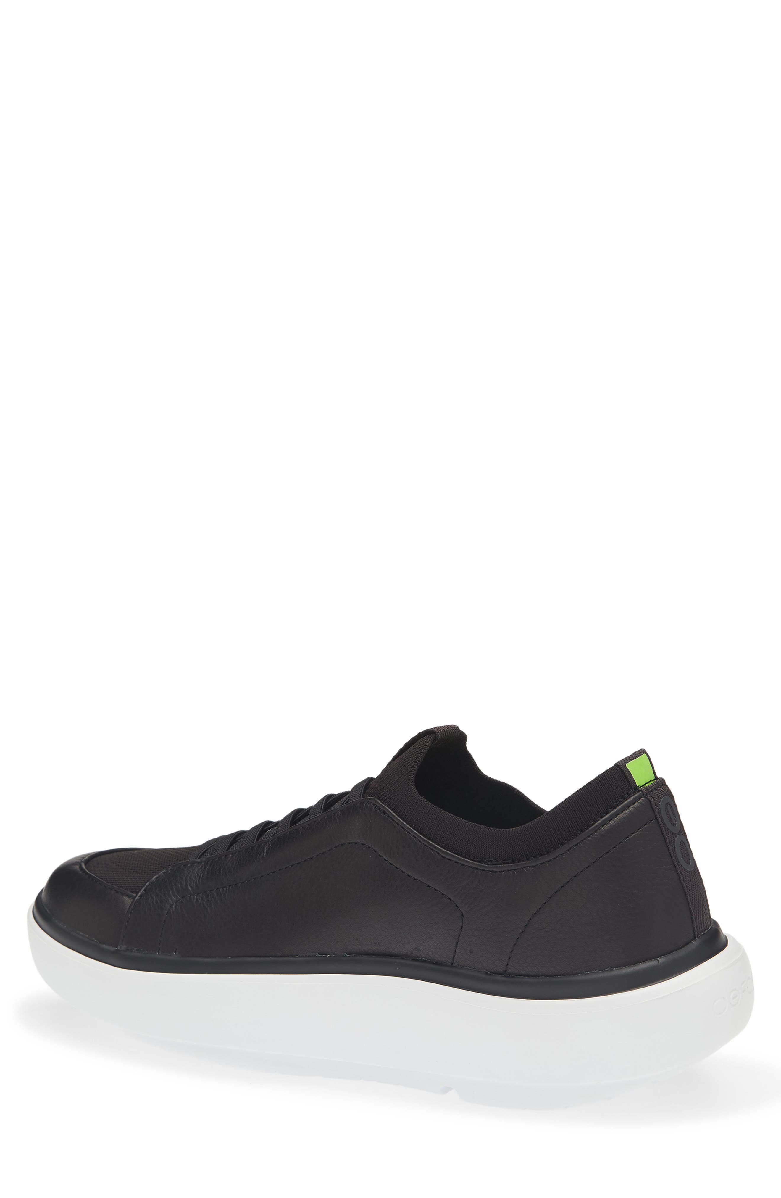 Oofos OOmg+ Club Walking Shoe, Alternate, color, Black