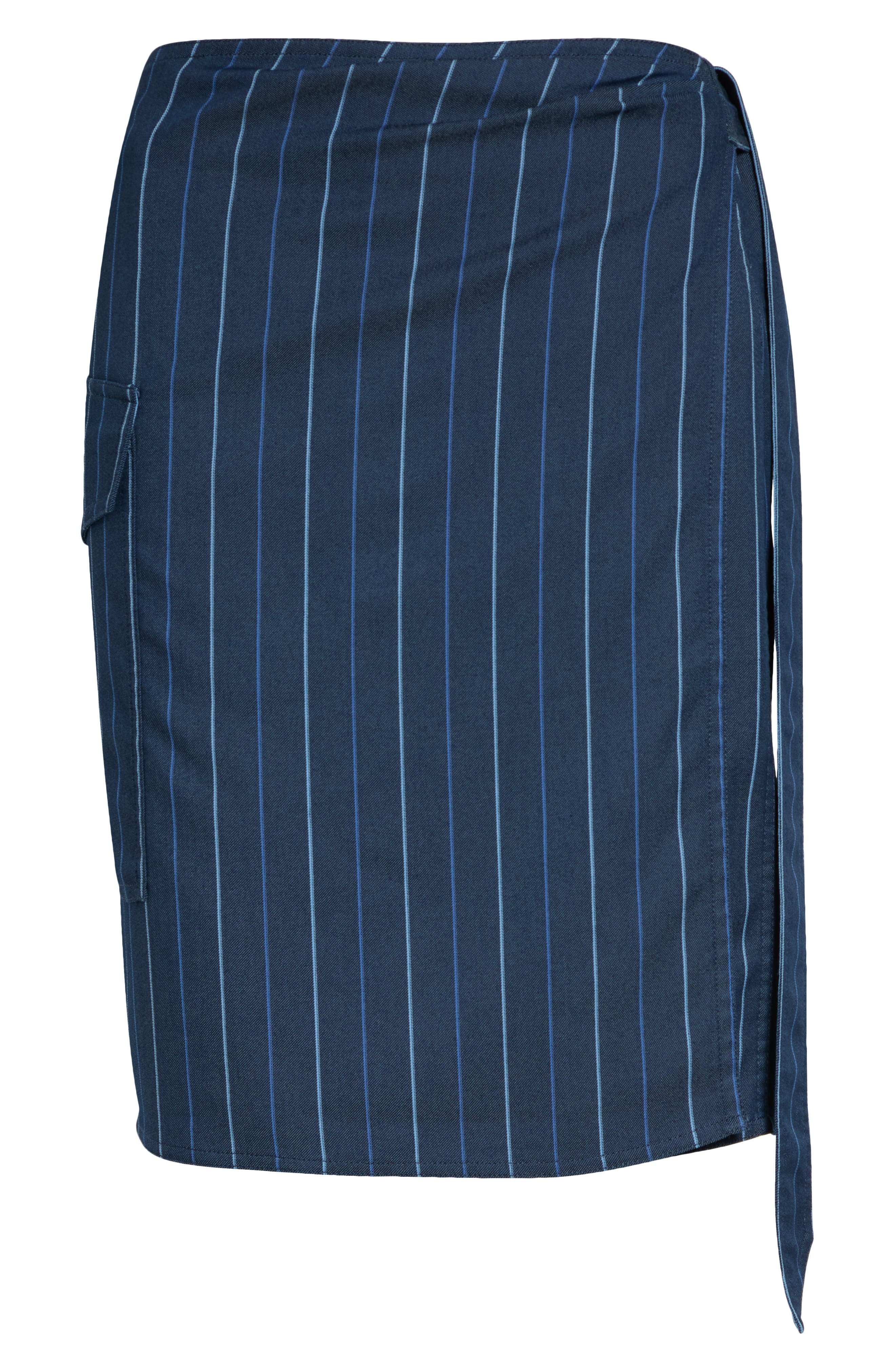 selected STRIPED BLUE