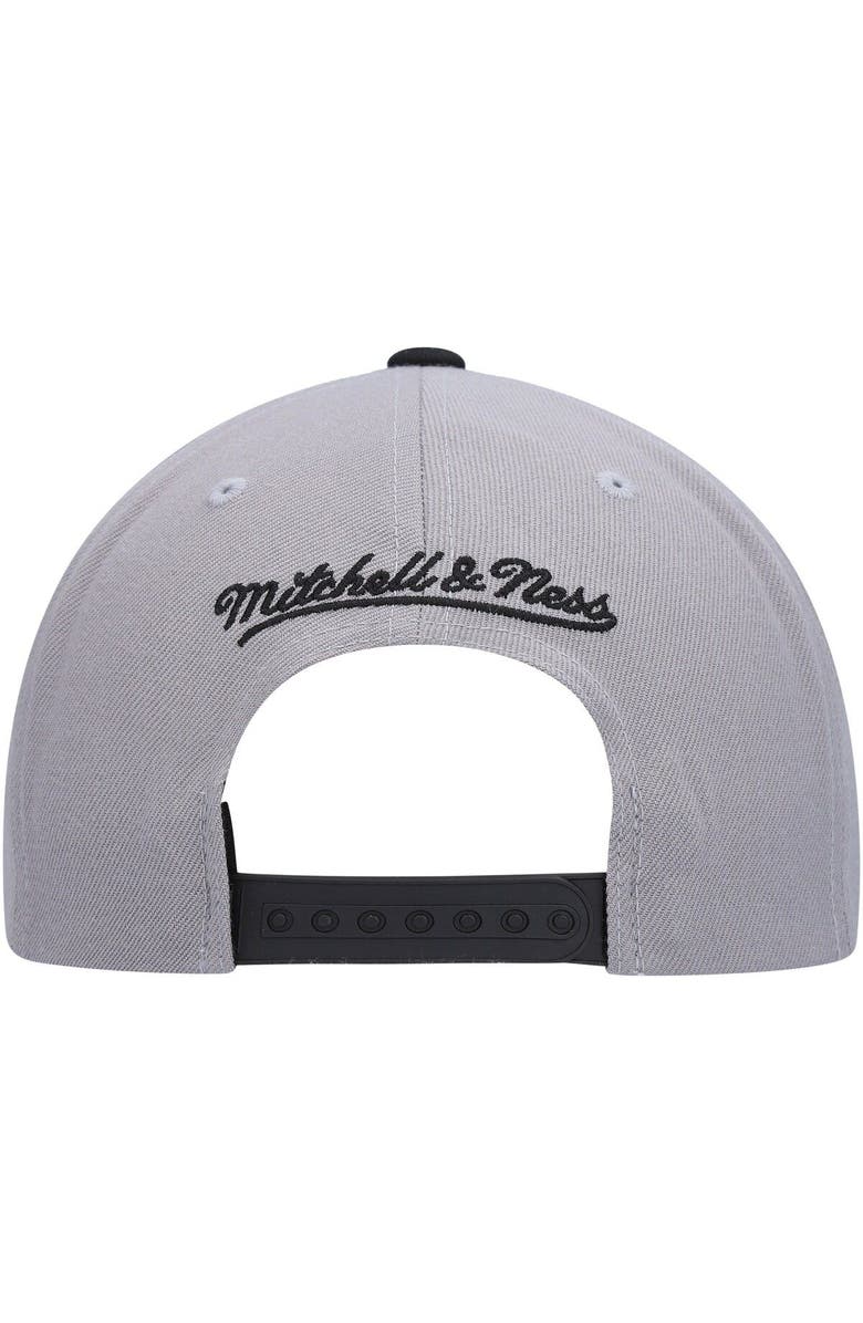 Mitchell & Ness Men's Mitchell & Ness Silver/Black San Antonio Spurs Hardwood Classics Two-Tone Snapback Hat, Alternate, color,