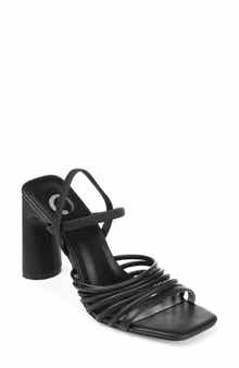 Journee Collection Hera Pump