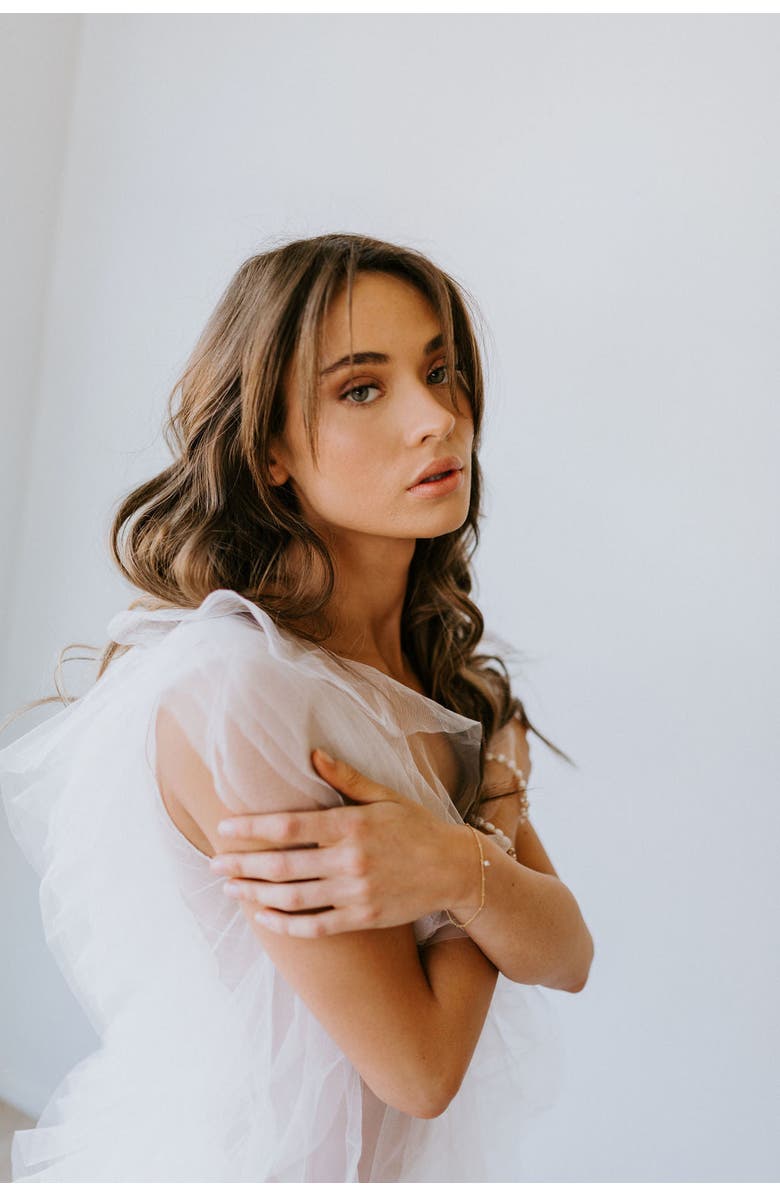 Untamed Petals Bijou Dainty Pearl Bracelet, Alternate, color, Gold