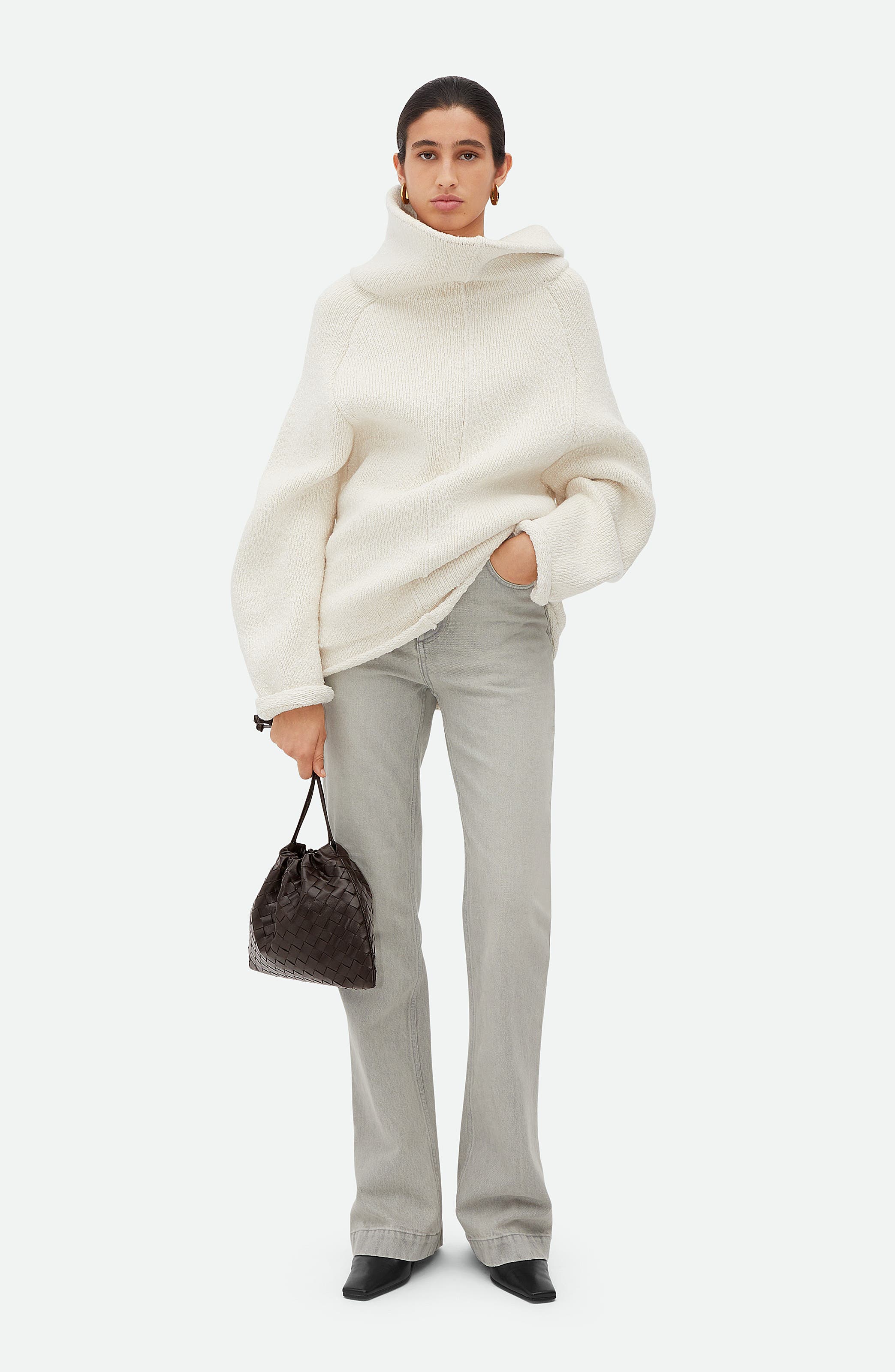 Bottega Veneta Medium Dustbag Intrecciato Leather Shoulder Bag, Alternate, color, 2132 Fondant-Gold