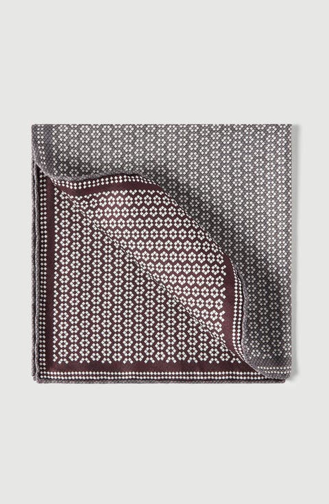 Silk geometric pattern pocket square