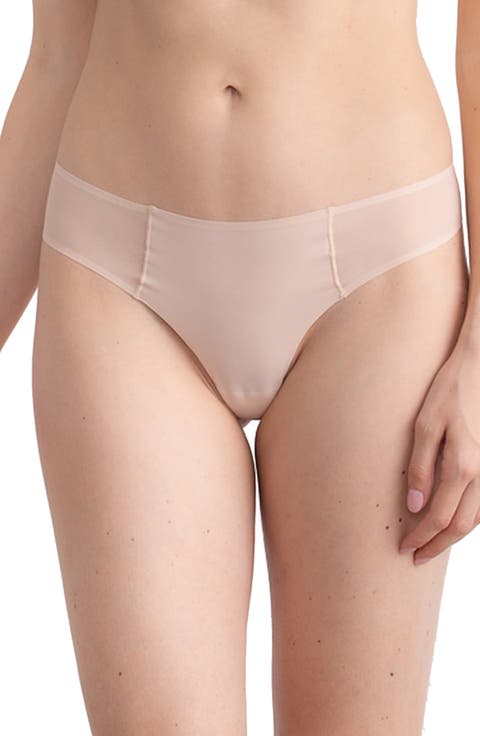 Soft Seamless Thong with Mesh