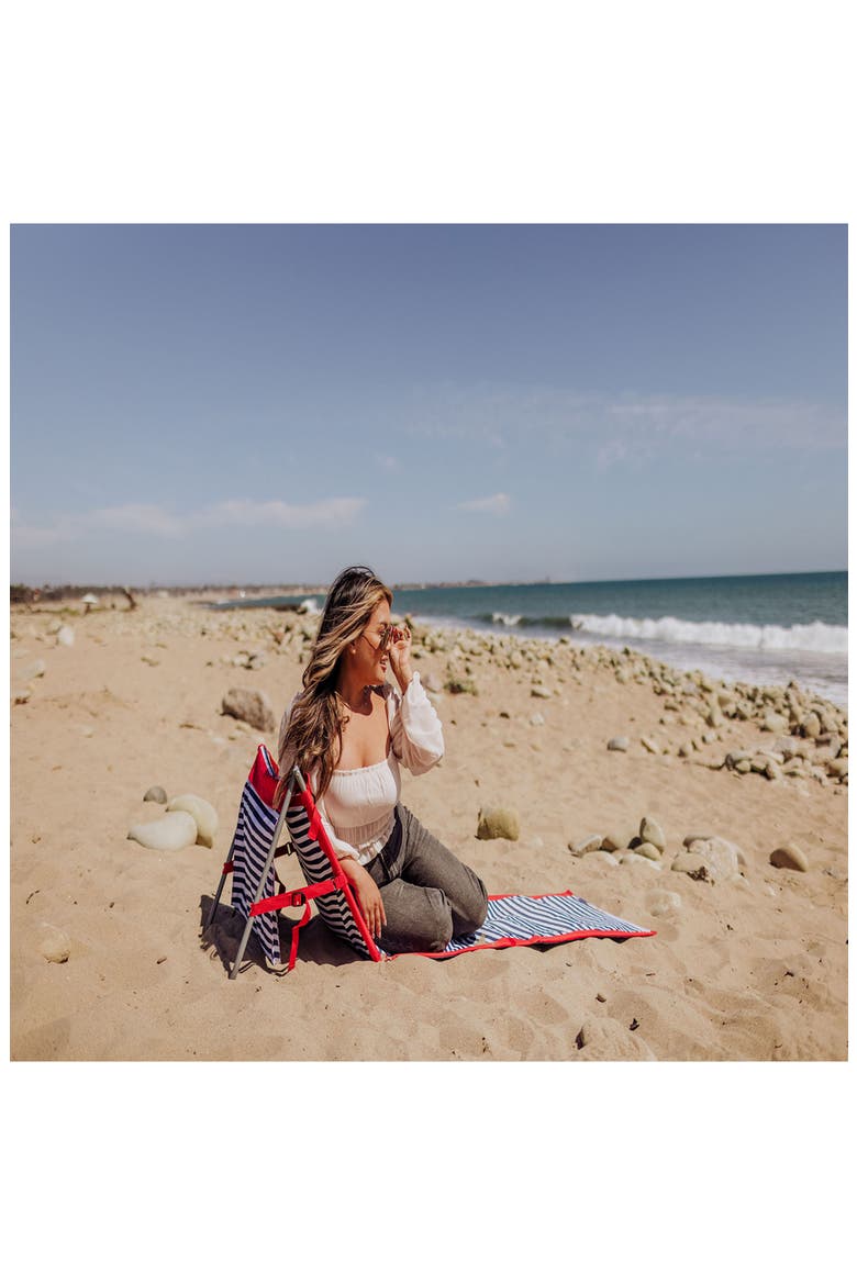 Beachcomber Oniva Blue Pinstripe Portable Beach Chair & Tote, Alternate, color, BLUE PINSTRIPE