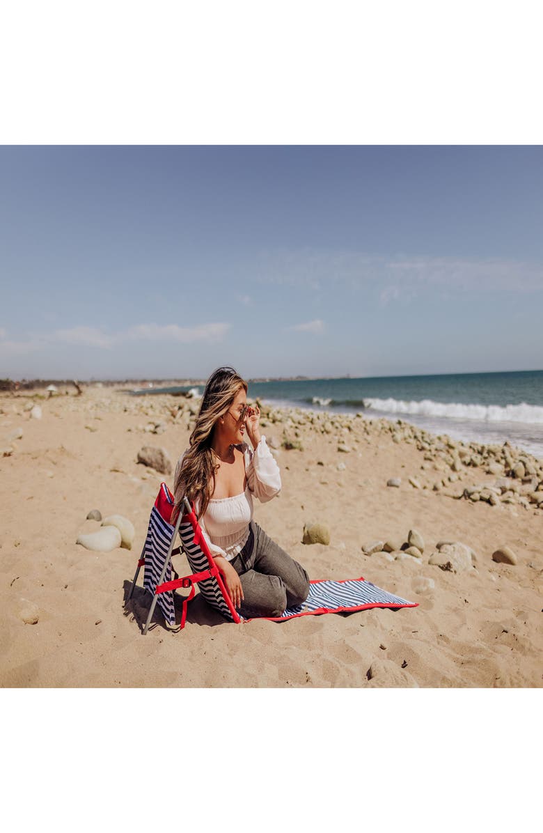 Picnic Time Beachcomber Oniva Blue Pinstripe Portable Beach Chair & Tote, Alternate, color, Blue Pinstripe