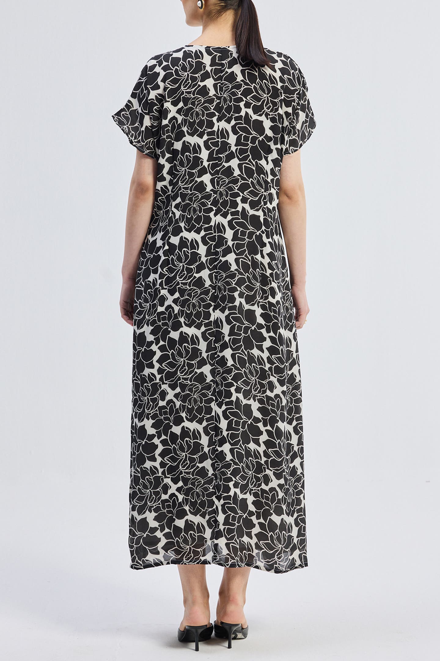 Deep V-neck Maxi Dress with Front Gathers in Black Florals - image 2