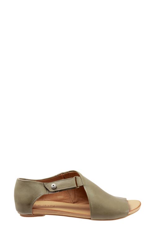Bueno Kale Flat Sandal In Green
