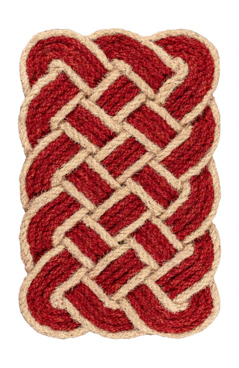 Maeve Classic Coastal Scalloped Basketweave Coir Indoor/Outdoor DoorMat