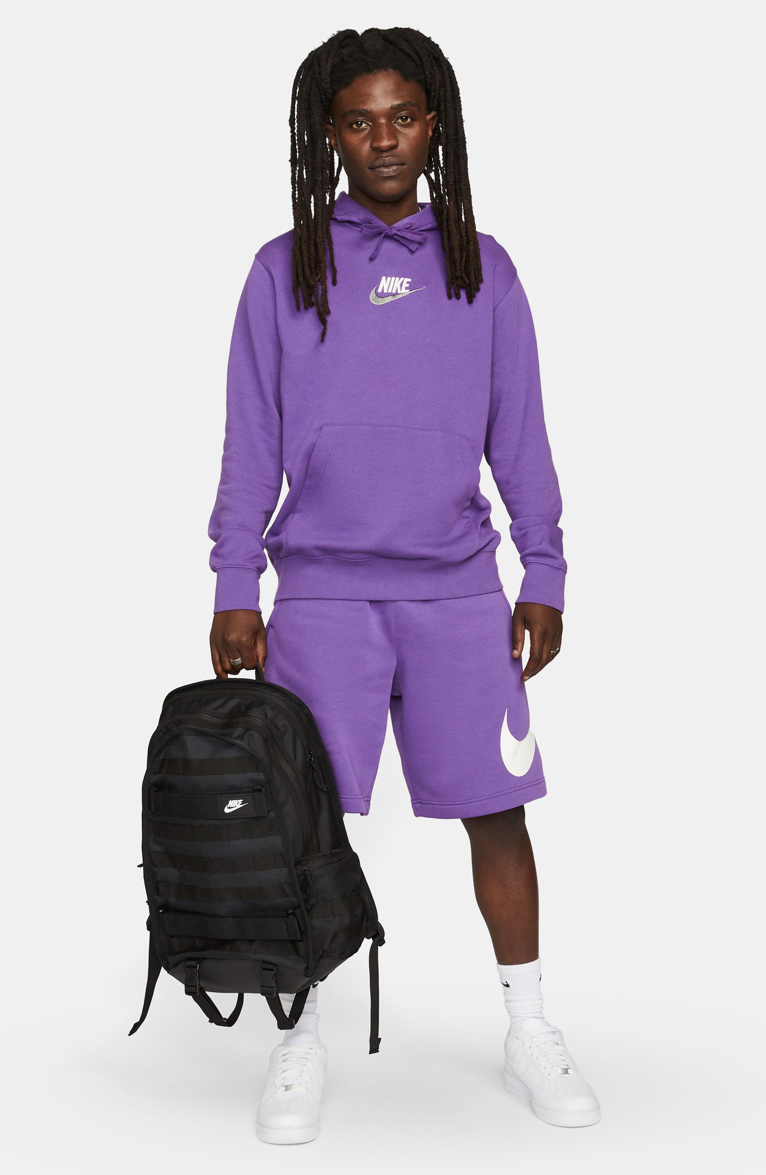 gq backpack herschel 30 Backpacks That'll Get You Noticed This Fall