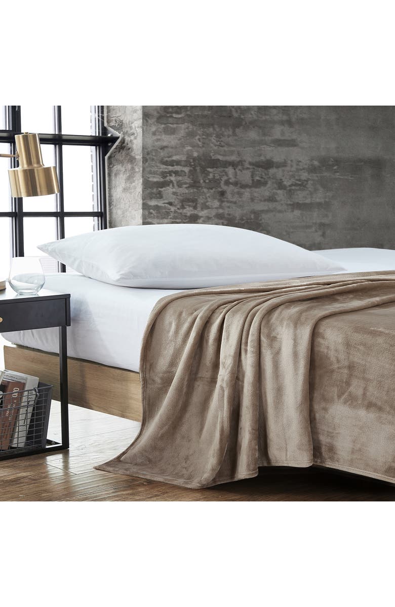 Kenneth Cole Solid Throw Blanket, Alternate, color, Oatmeal