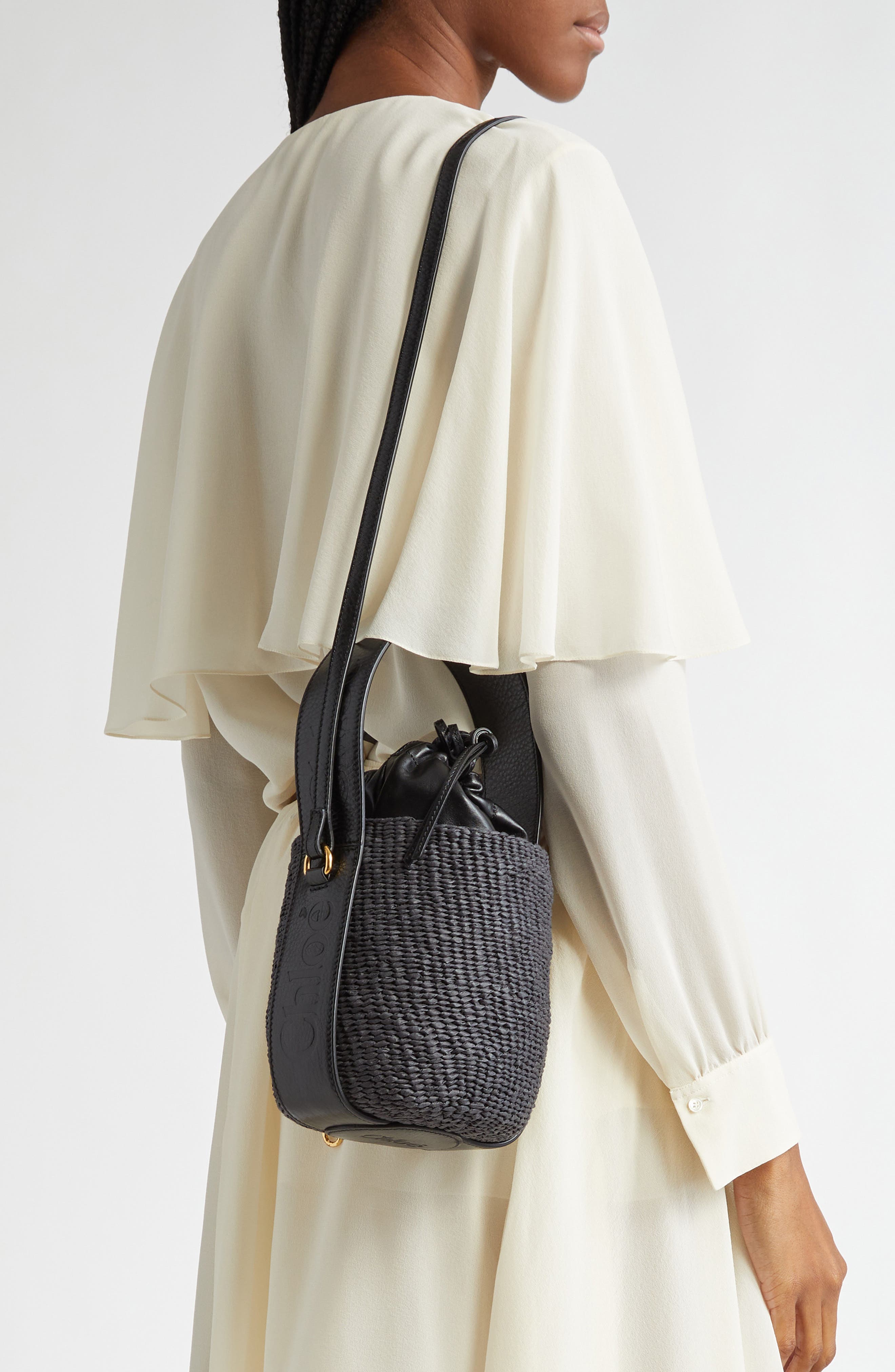 Chloé Woody Basket Bucket Bag, Alternate, color, 001 Black