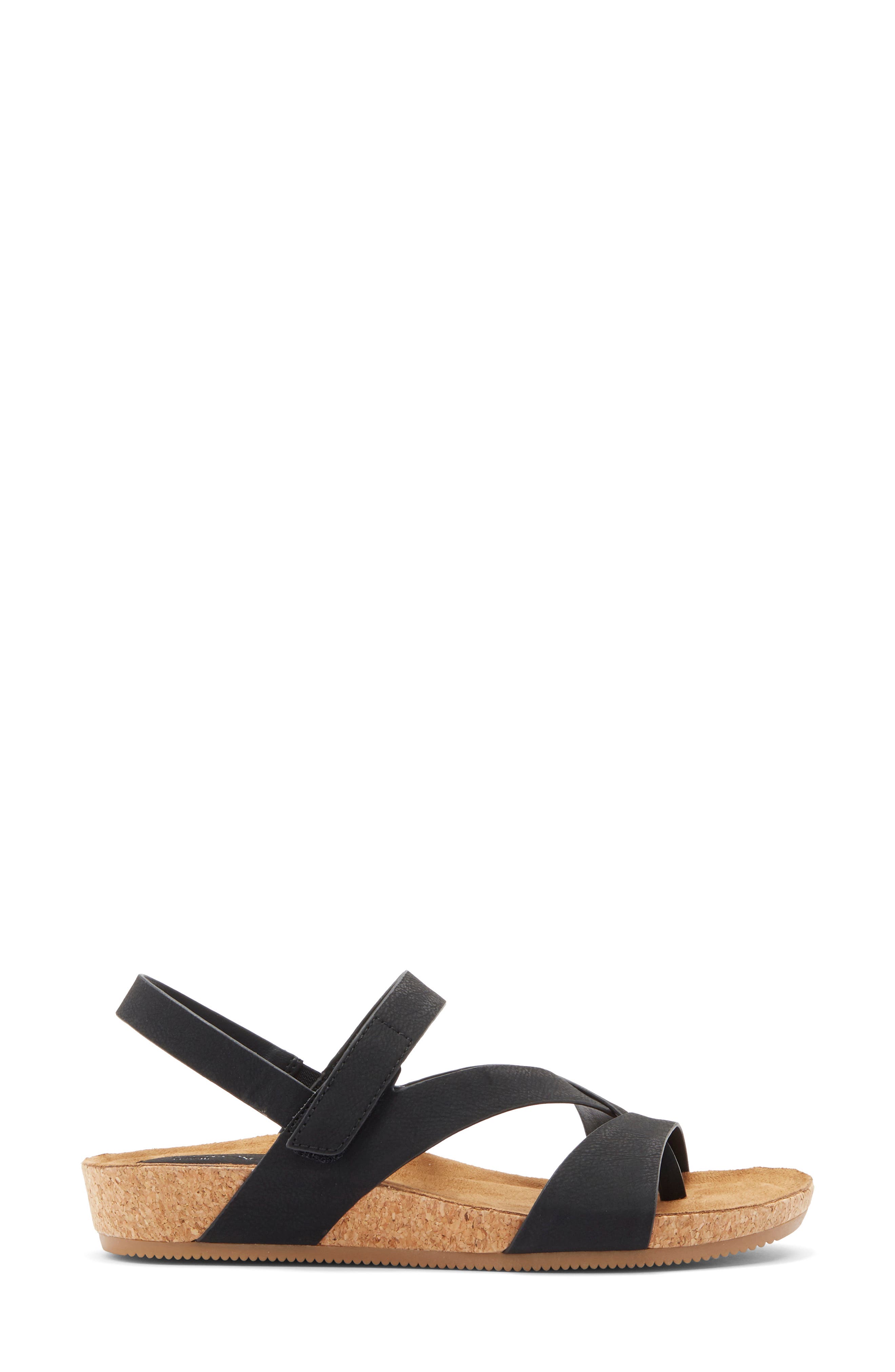 EUROSOFT Gannon Slingback Sandal, Alternate, color, Black