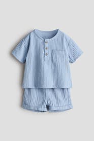 H&M 2-piece shirt and shorts set