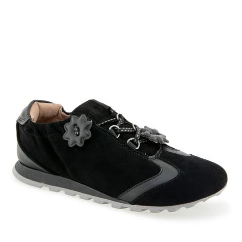 Noel Sneaker