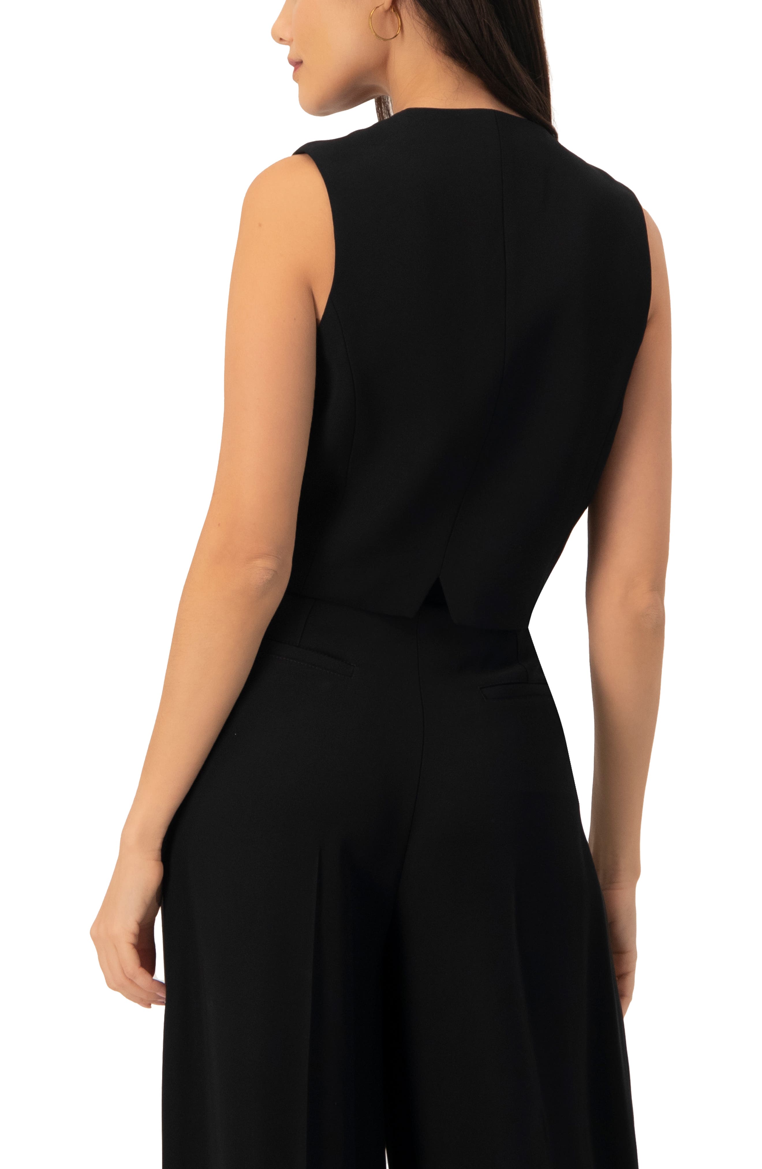 Tailored Sleeveless Vest with Button Closure - image 2