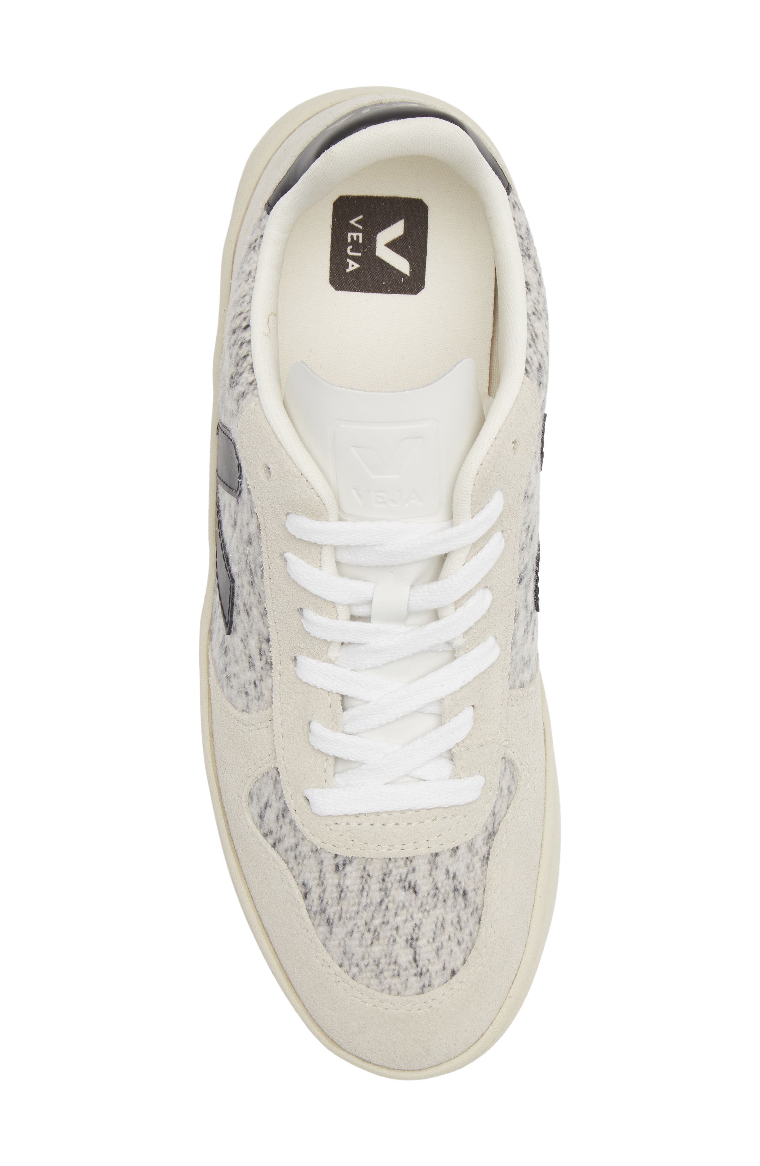 Veja V-10 Sneaker, Alternate, color, 