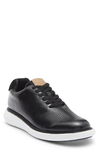 Steve Madden Hazzer Sneaker In Black