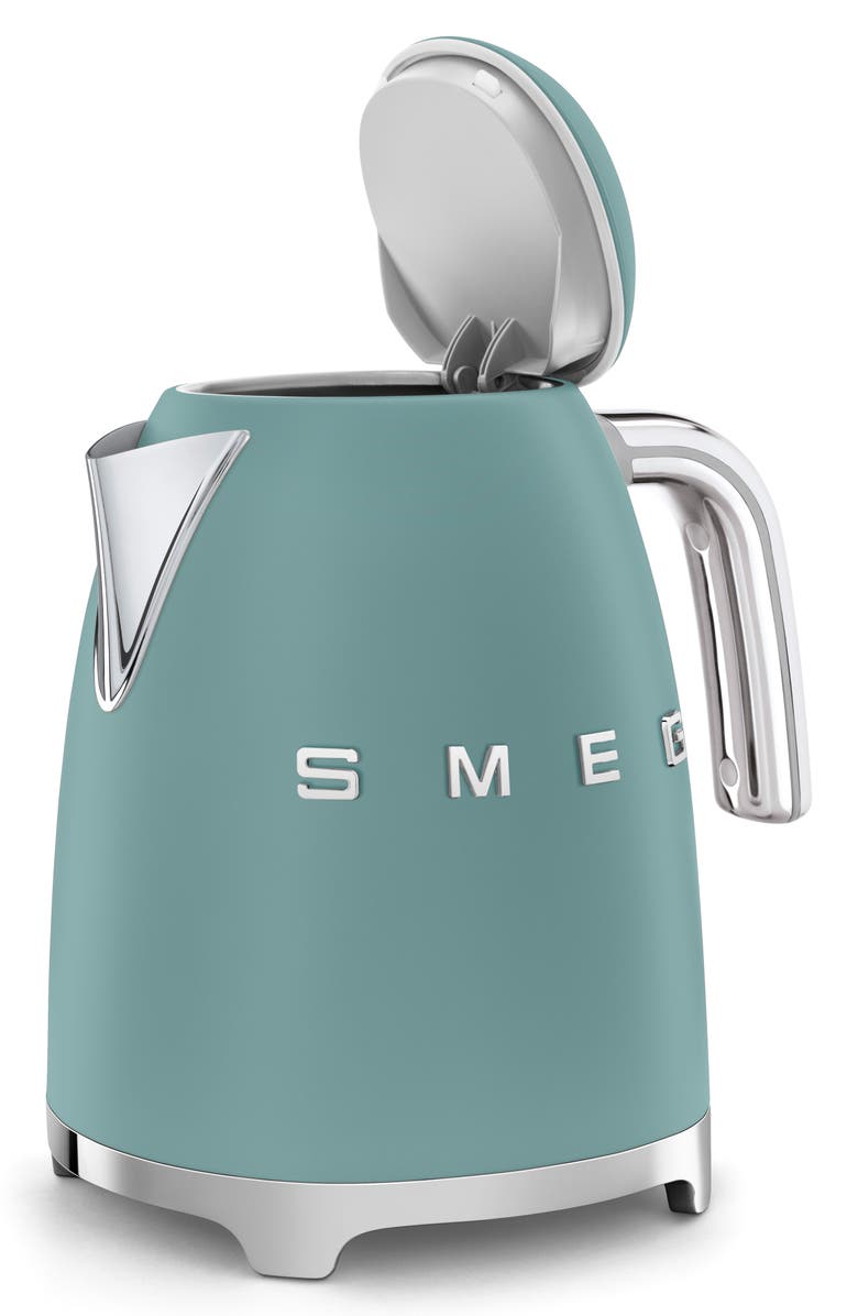 smeg '50s Style 7-Cup Electric Kettle, Alternate, color, Matte Jade