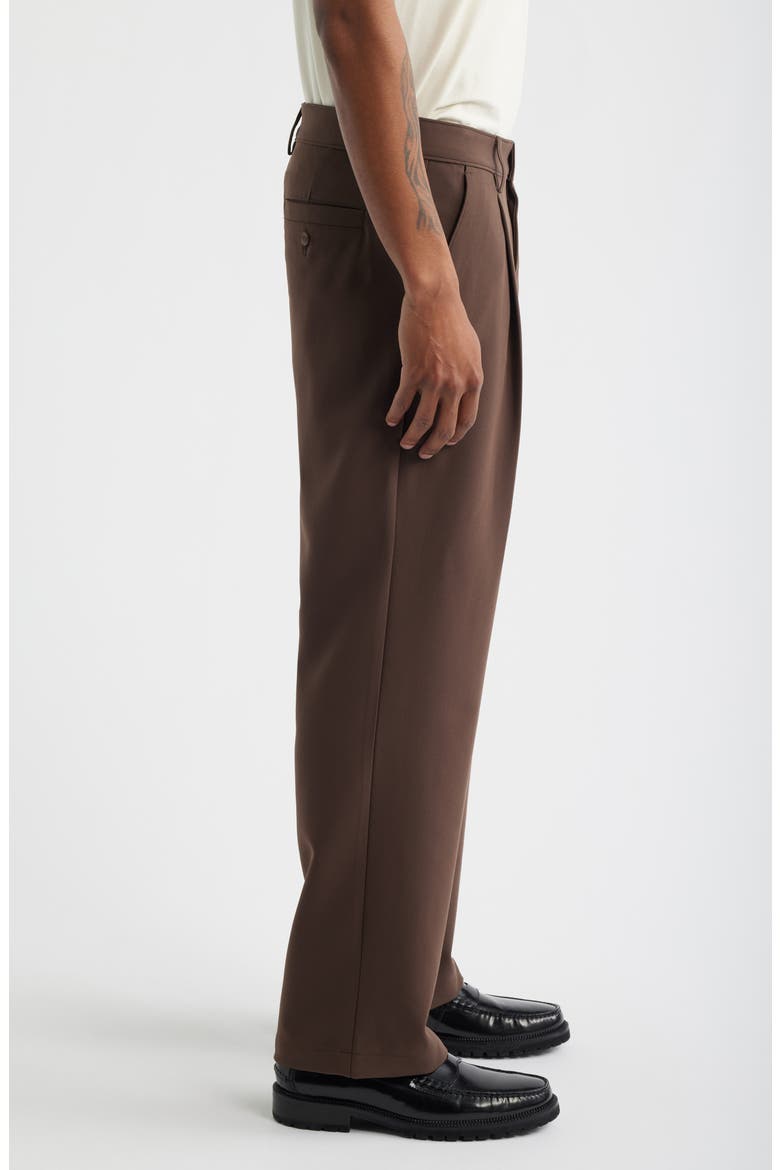 Relaxed Pleated Stretch Twill Pants, Alternate, color, BROWN COCOA