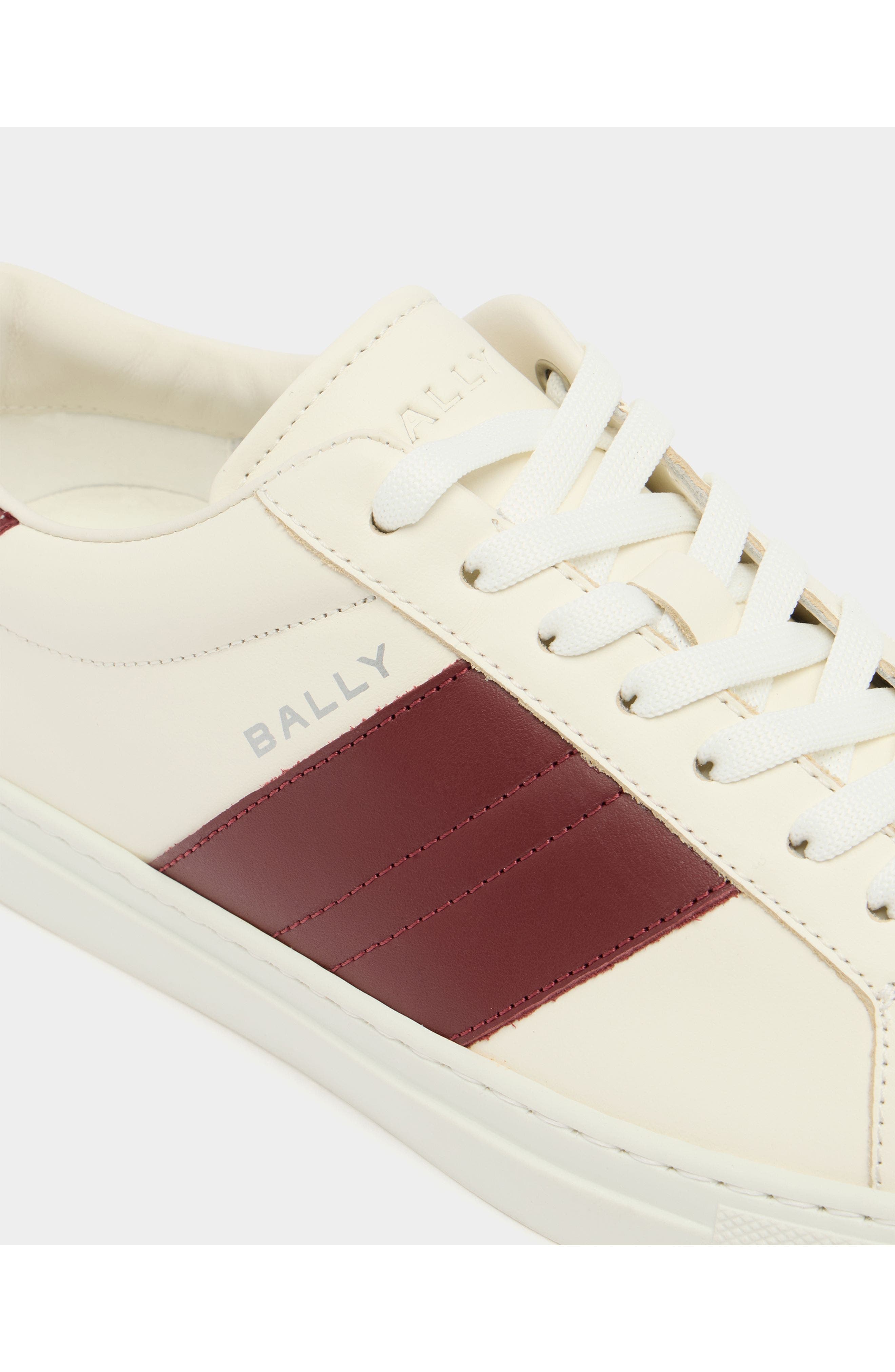 Bally Hedon Sneaker in Leather, Alternate, color, White