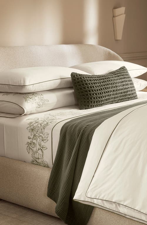 Boll & Branch Signature Piped Edge Duvet Set In White