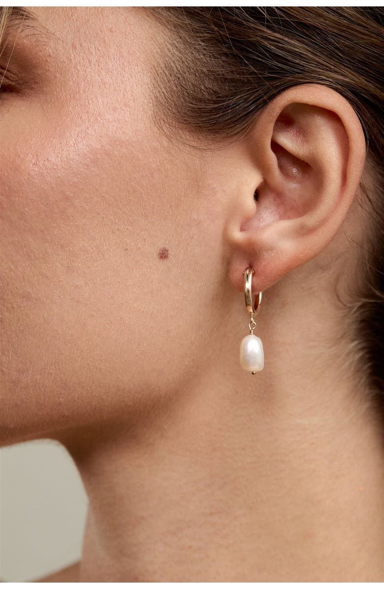 Set & Stones Adelle Pearl Hoop Earrings, Alternate, color, Gold / White