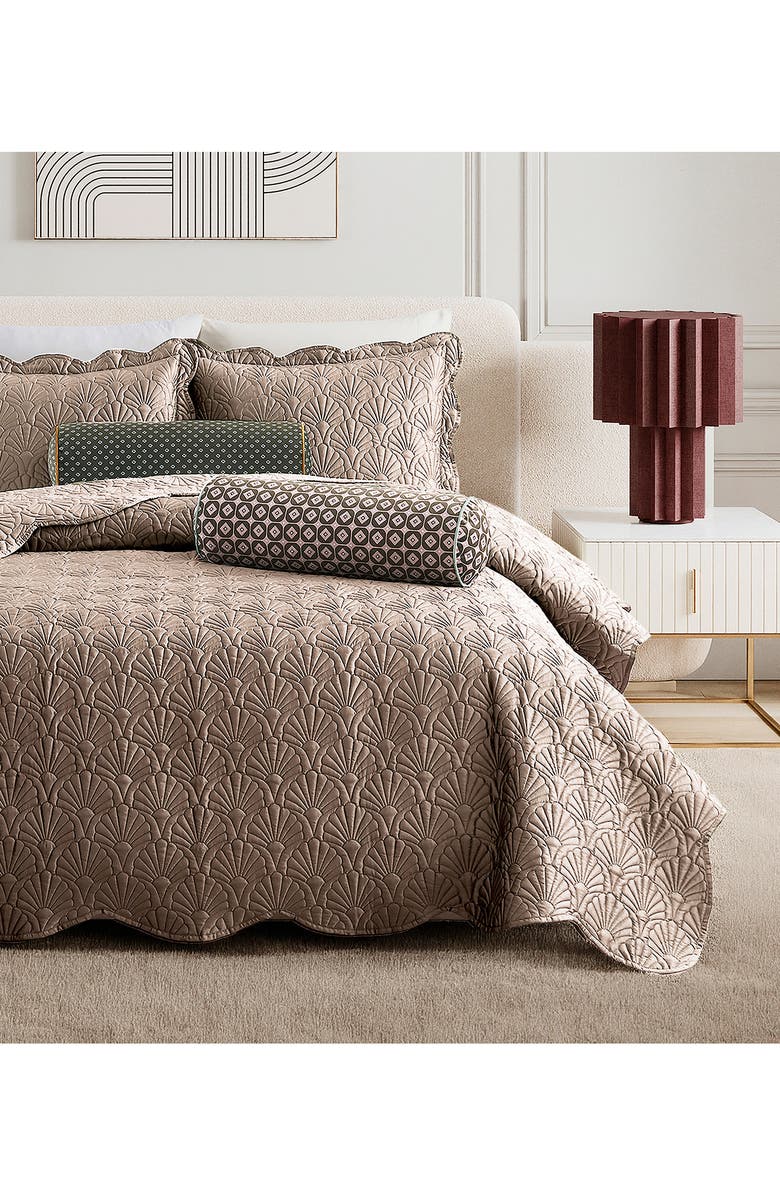 Ted Baker Deco Shells Quilt & Shams Set, Alternate, color, Tan Oak