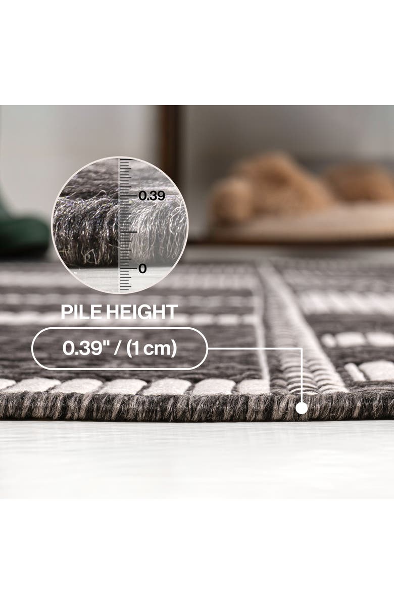 JONATHAN Y Odette Modern Geometric Abstract Two-Tone Indoor/Outdoor Area Rug, Alternate, color, Black/Cream