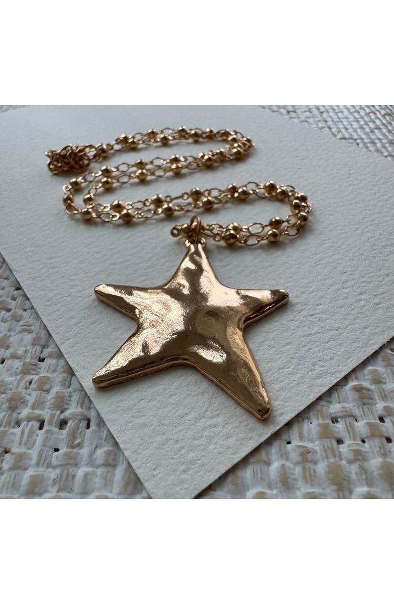 Erin McDermott Jewelry Textured Star Necklace, Alternate, color, Gold