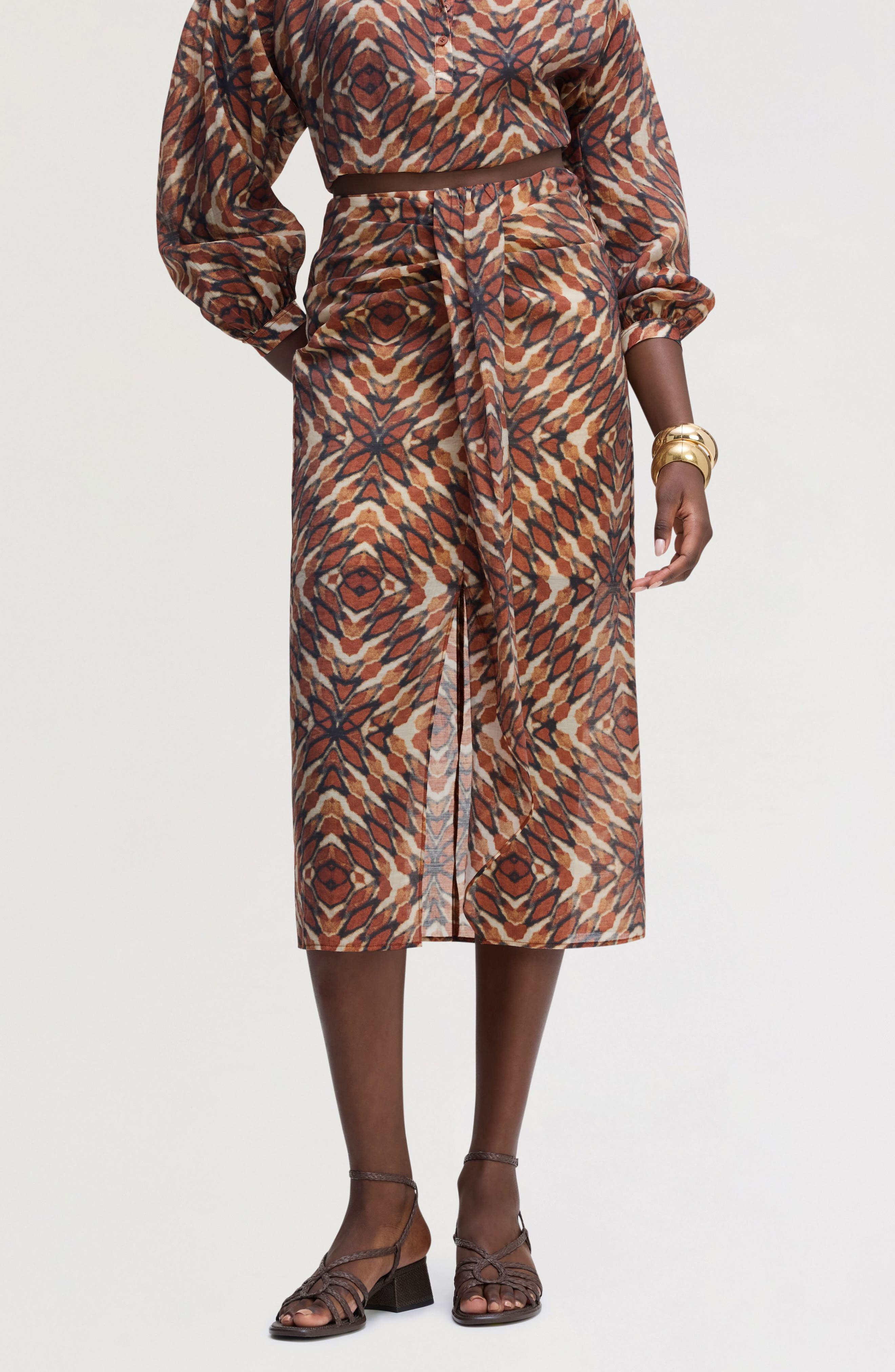 selected TIE DYE GEO MULTI