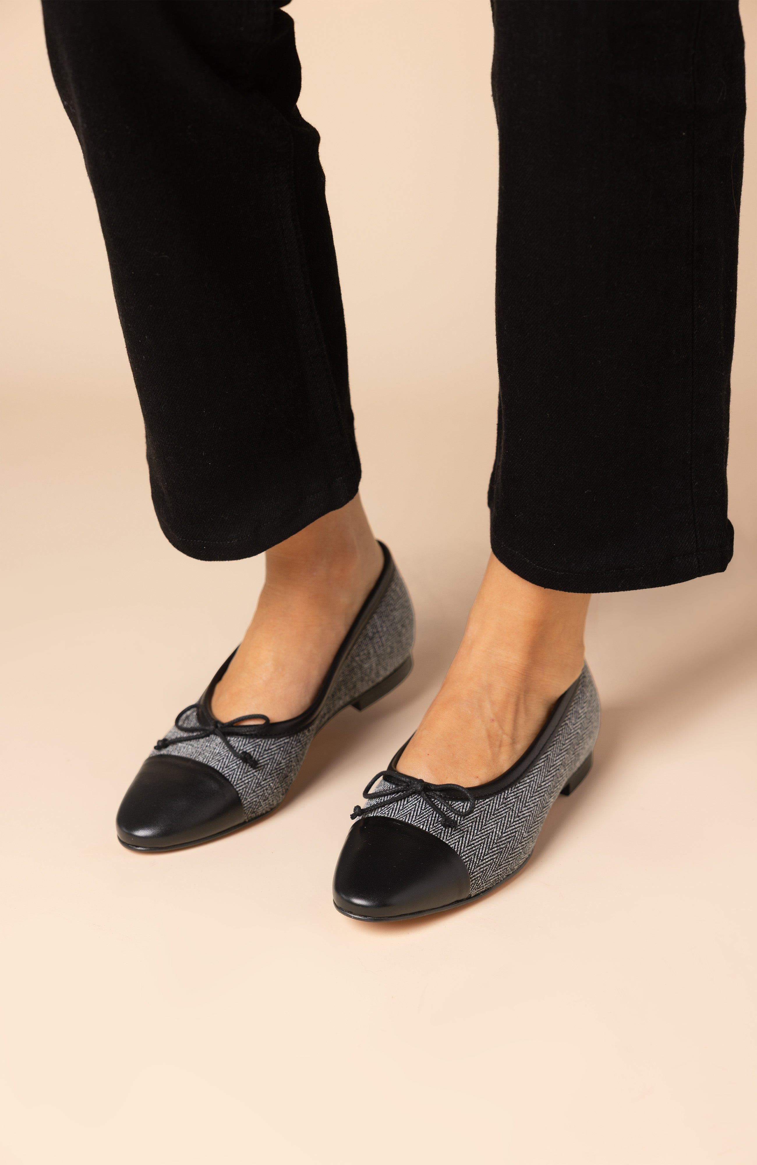 Amelie Leather Ballet Flat, Alternate, color, Black/Gray Tweed