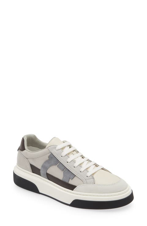 【送料&関税込】Ferragamo Bay Man White And Grey Sneaker FERRAGAMO Manhattan logo-print leather sneakers | THE OUTNET