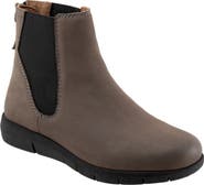 SoftWalk® Albany Chelsea Boot
