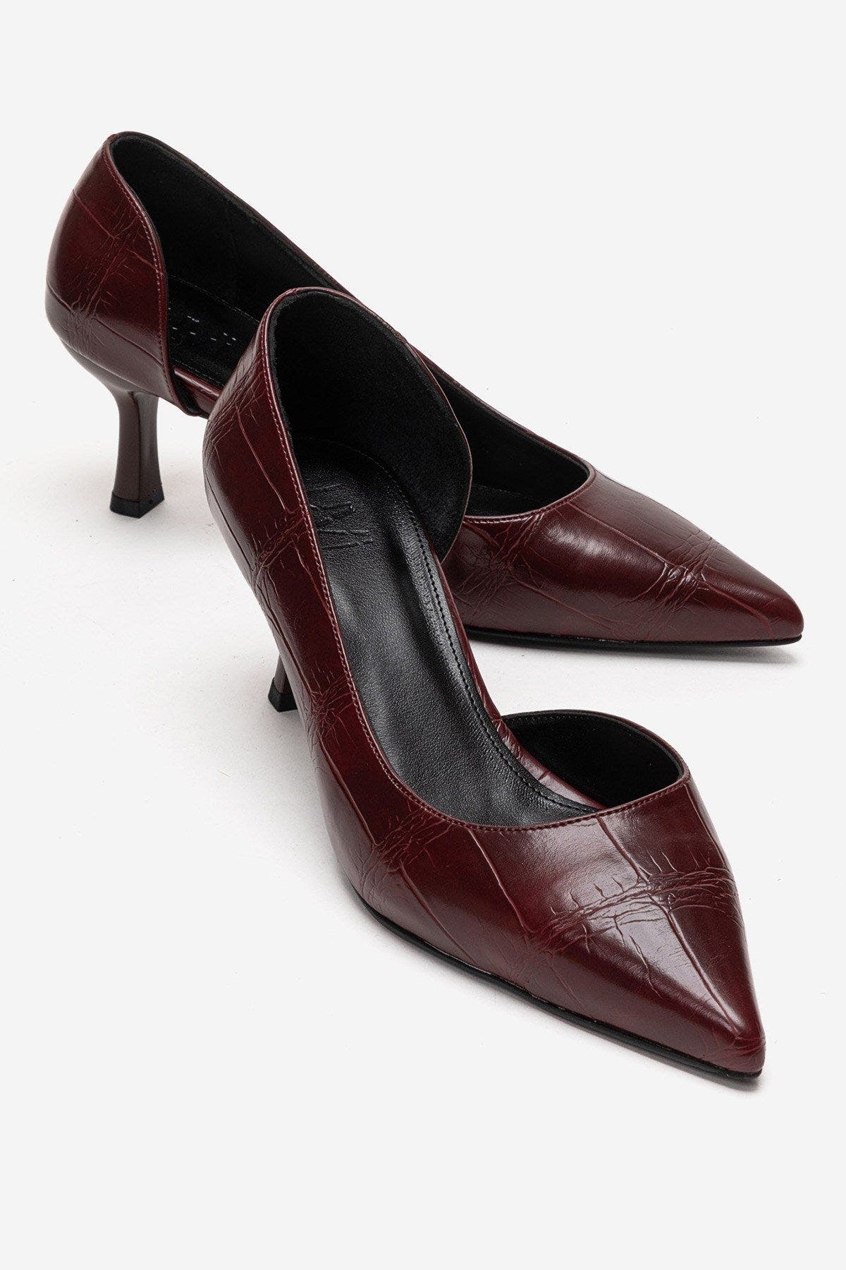  Burgundy Print