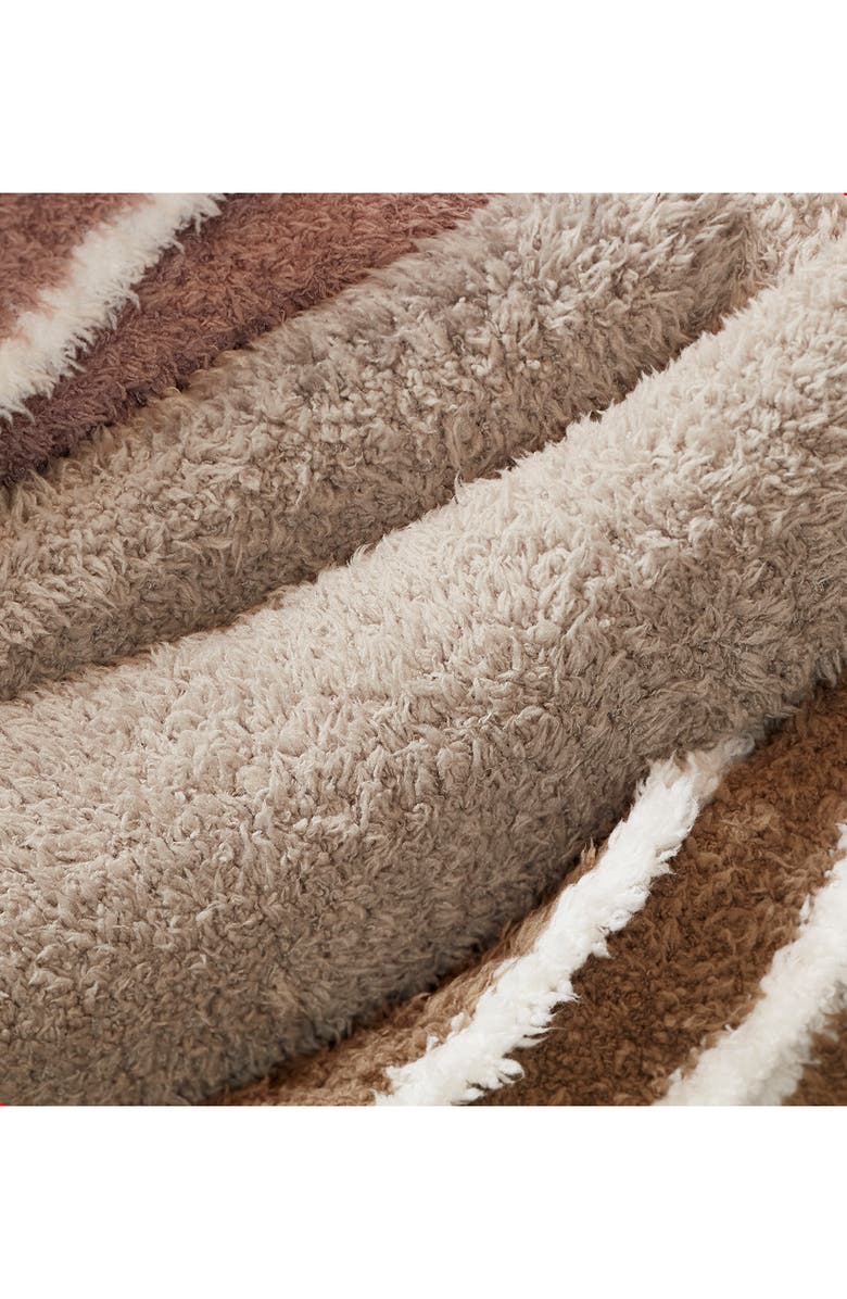 Barefoot Dreams<sup>®</sup> Barefoot Dreams CozyChic<sup>™</sup> Rib Trim Throw - 45" x 60", Alternate, color, Warm Gray/White