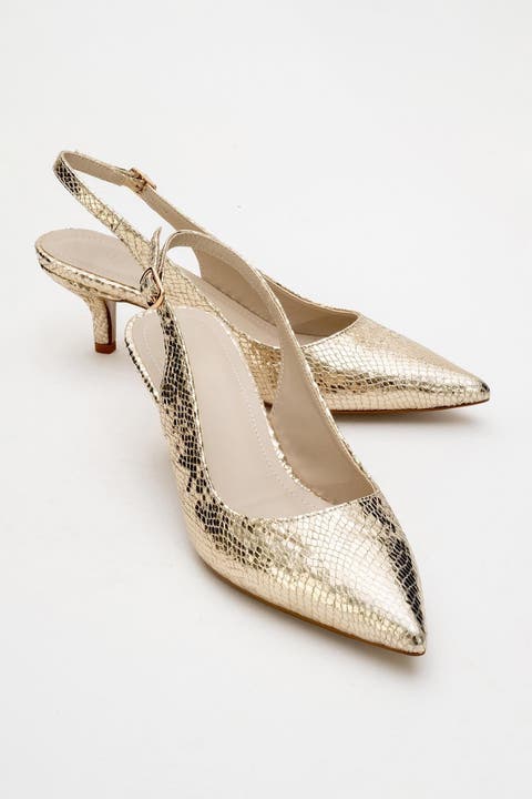 Value Pointed Toe Pump