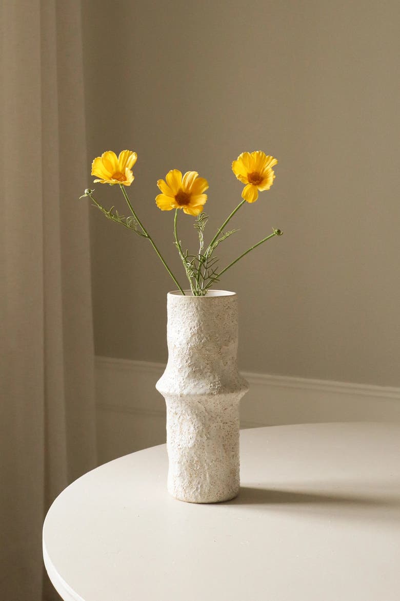 Yellow Cosmo Daisy Flower, Alternate, color, Yellow