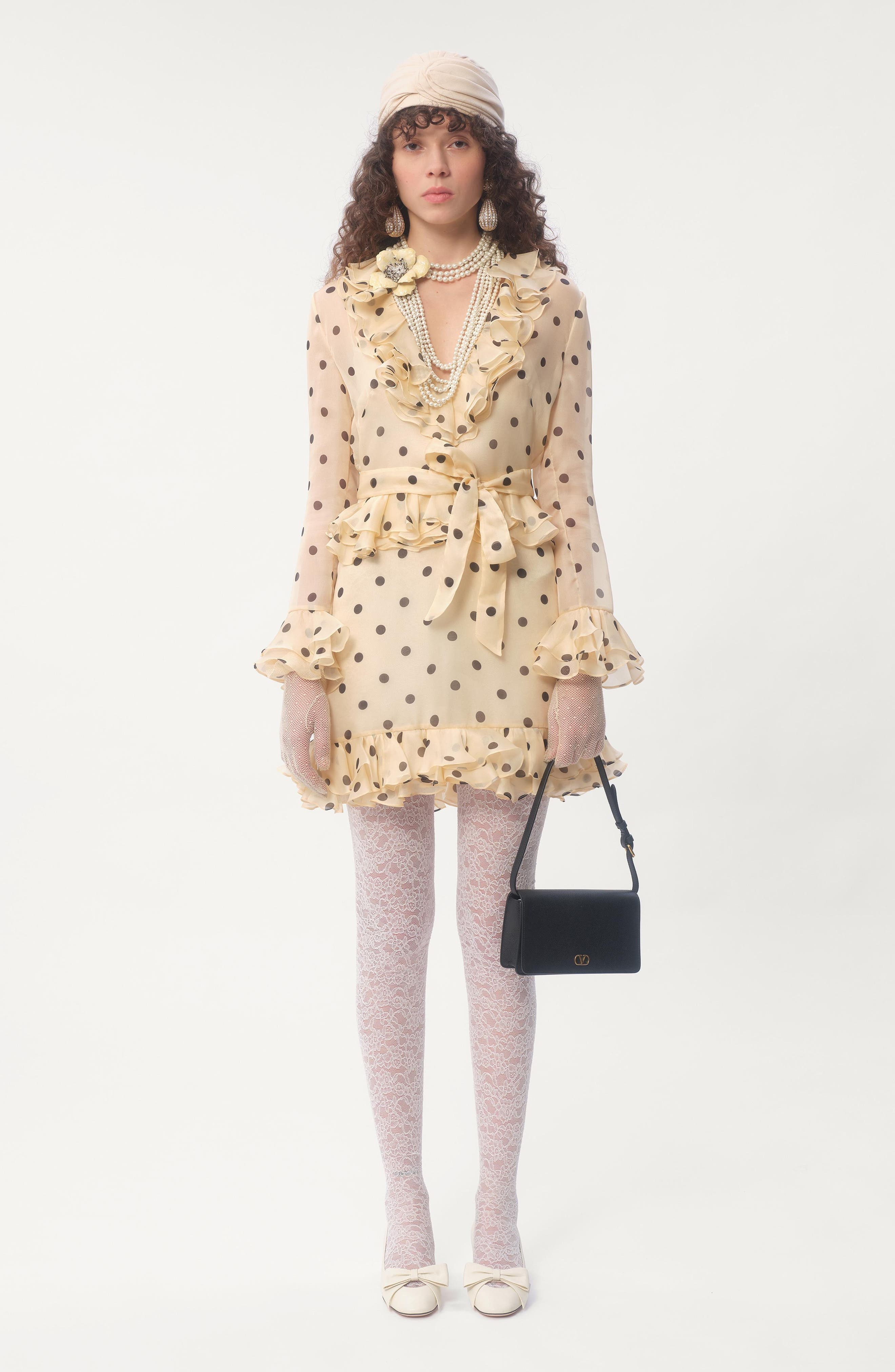 Женские сумки Valentino Garavani Mini VLOGO Leather Shoulder — фото 8