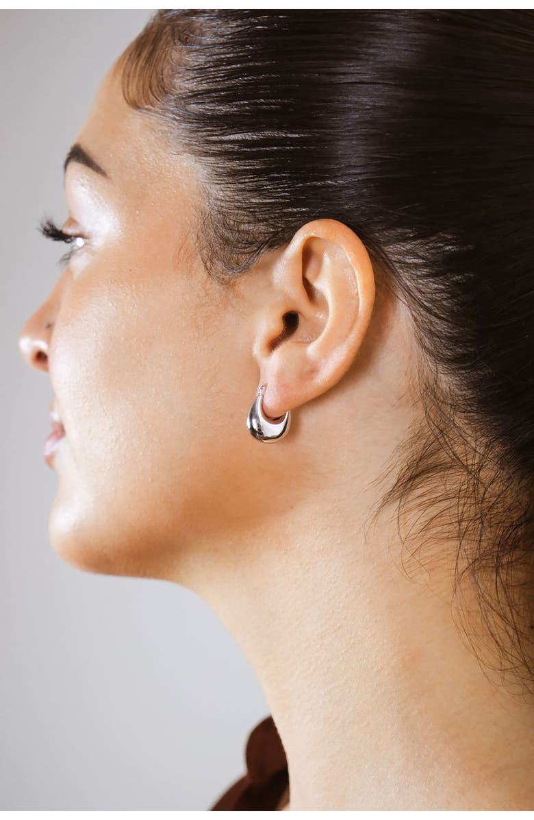 Sterling Forever Eleah Hoop Earrings, Alternate, color, Silver