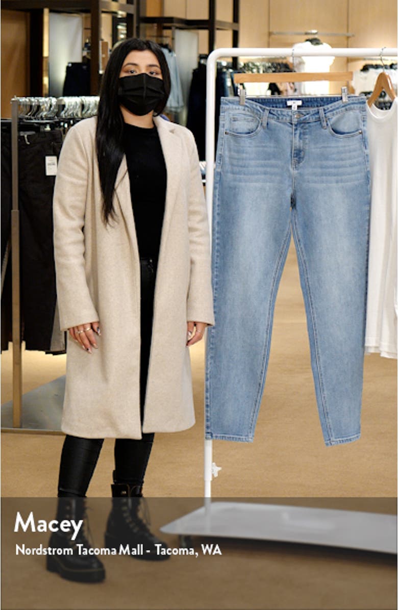 Men's Athletic Fit Stretch Jeans, sales video thumbnail