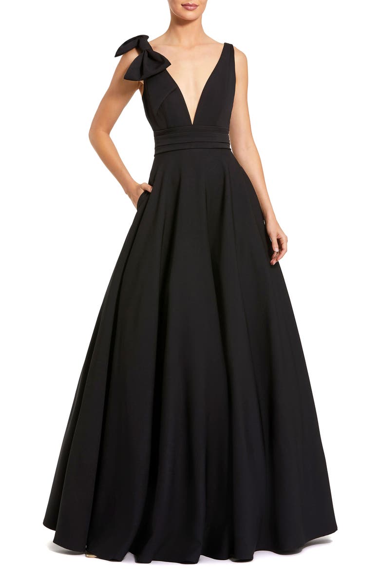 Mac Duggal Women's Crepe Sleeveless Plunge Neck Ballgown With Bow, Main, color, Black
