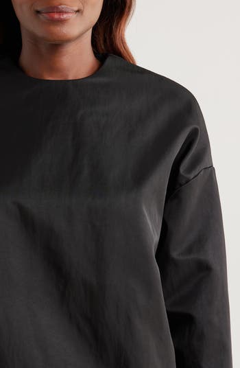 Gender Inclusive Textured Nylon Pullover