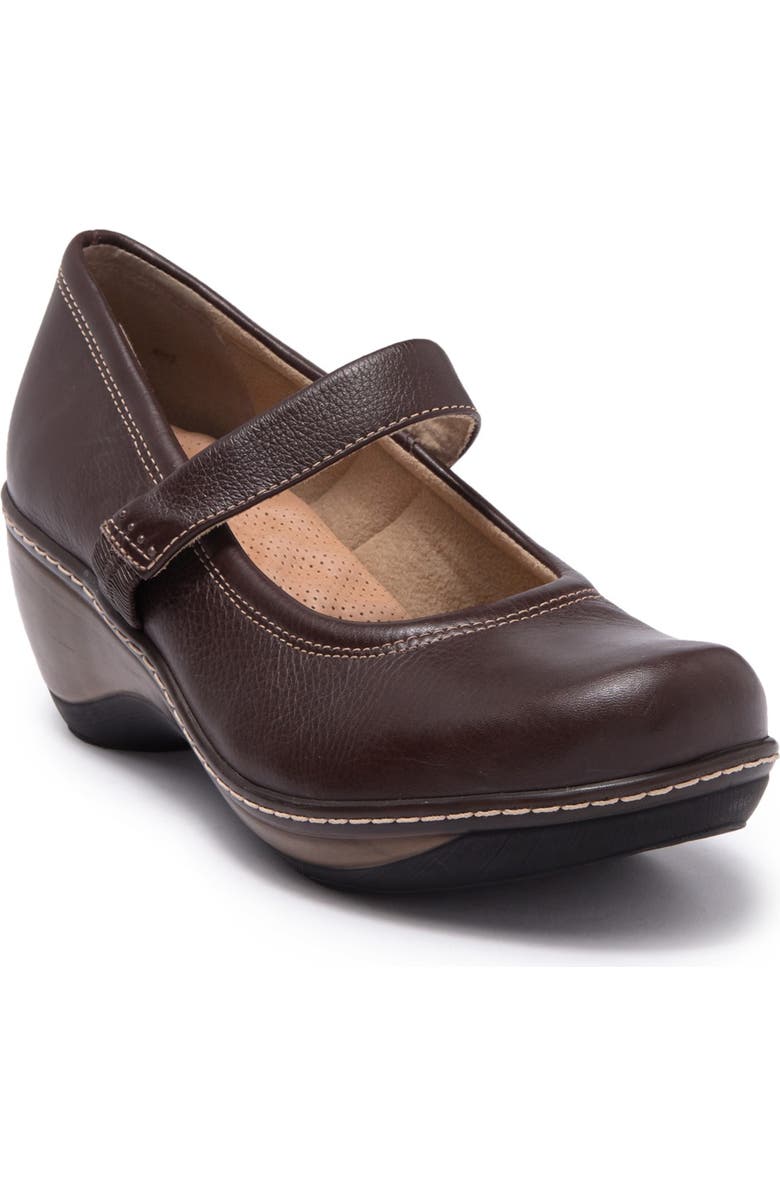 SoftWalk<sup>®</sup> 'Montclaire' Mary Jane, Main, color,