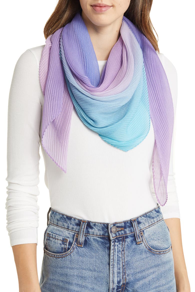 Pleated Square Scarf video