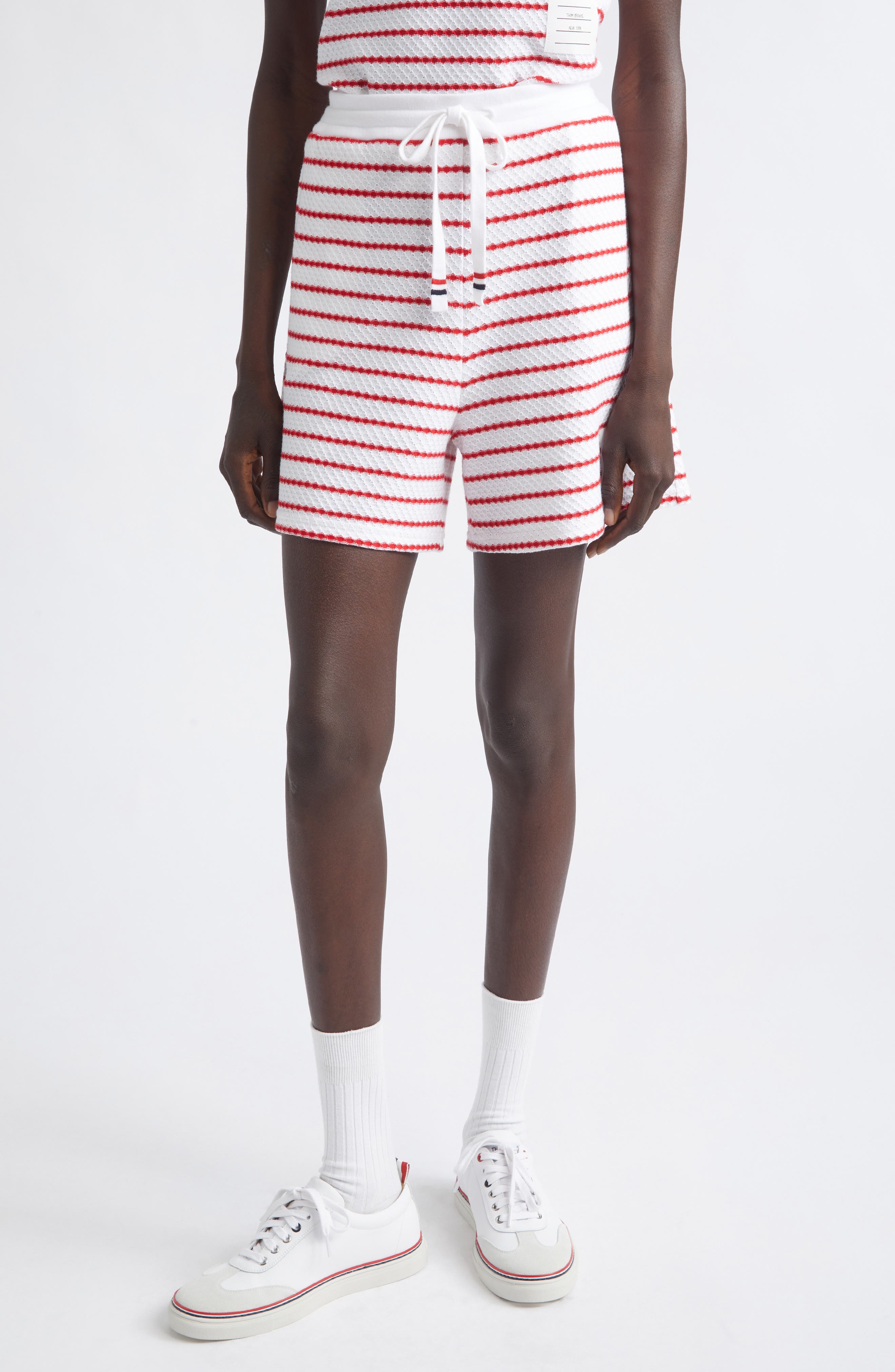 selected WHITE/ RED
