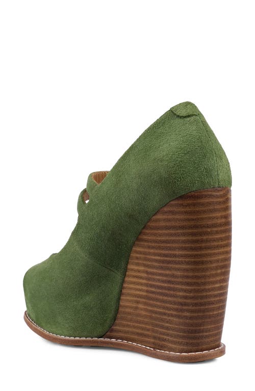 Zigi Vennus Platform Wedge Sandal In Olive Suede