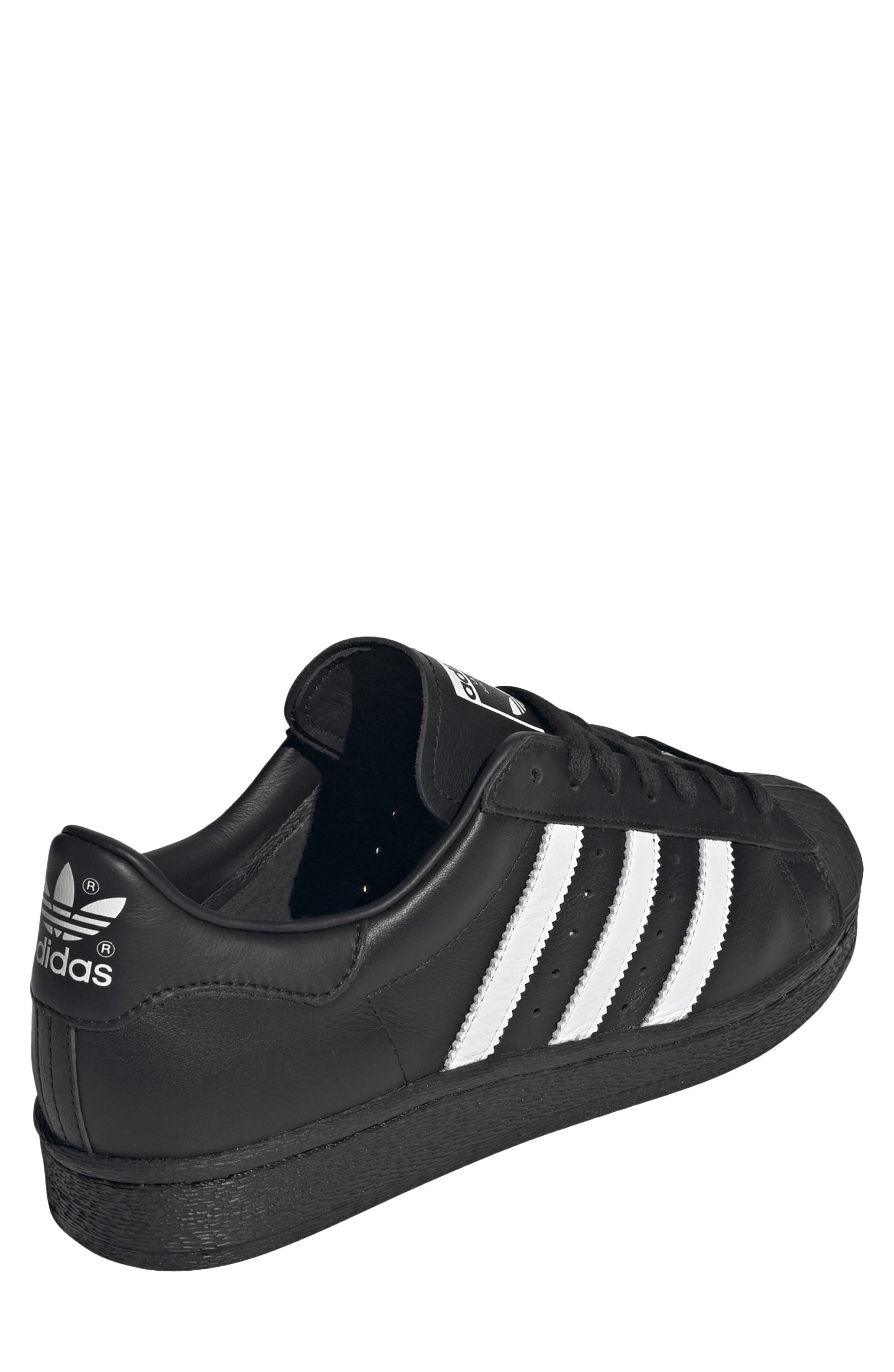 adidas Superstar 
82 Low Top Sneaker, Alternate, color, 