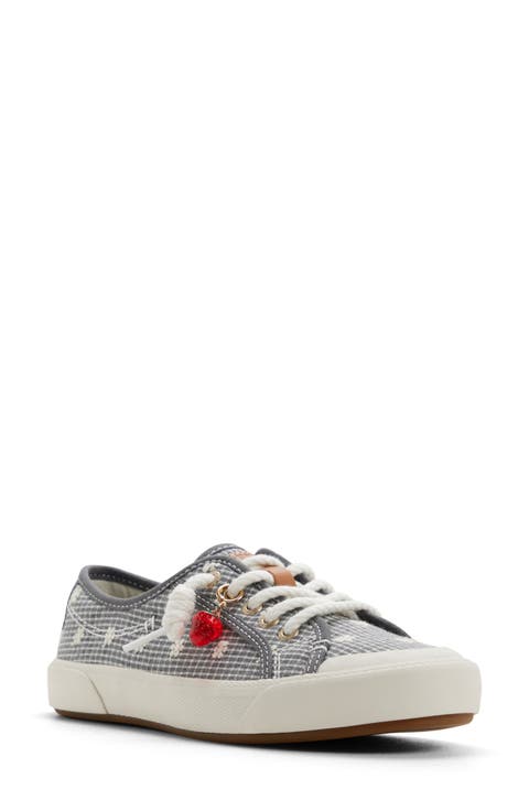 Pier Wave Low Top Sneaker (Women)