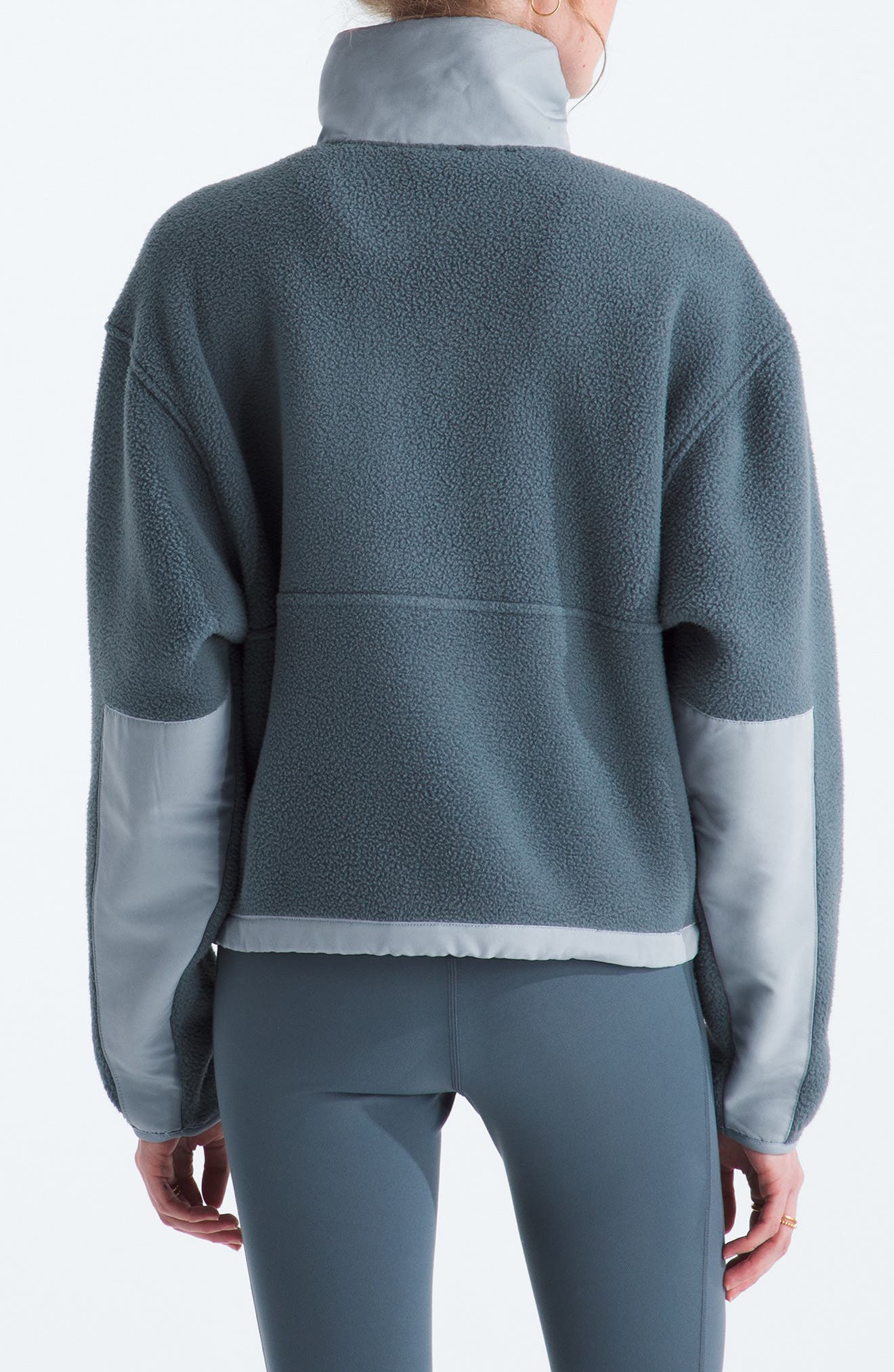 Женские свитеры The North Face Yumiori Off Peak Recycled Fleece Pullover — фото 2